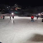 Stubai 3 Czarna Gora Apartmán *